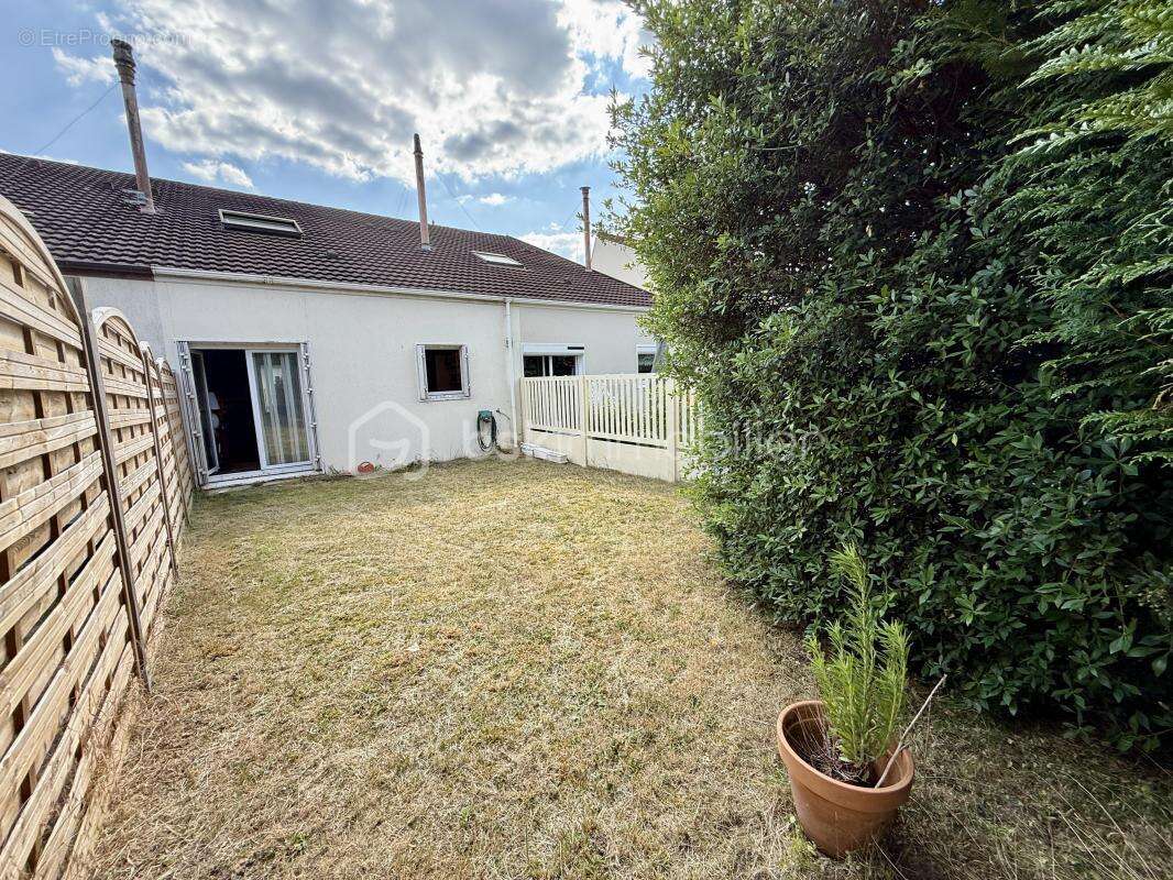 Maison 100m2 + jardin + garage - photo 8