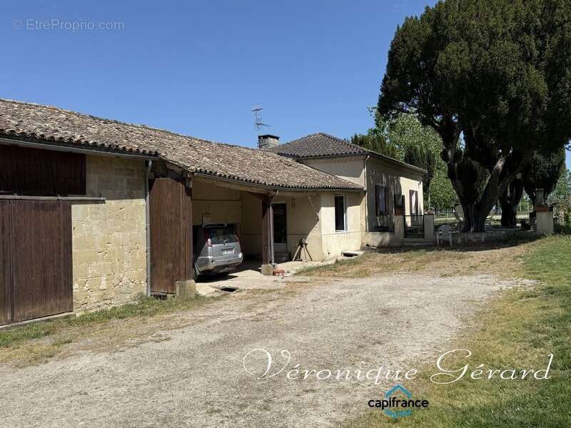 Maison à LAUZUN