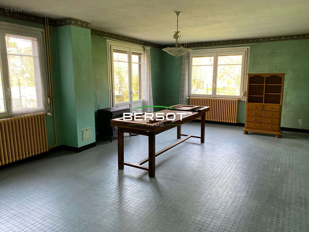 Maison à GEVIGNEY-ET-MERCEY