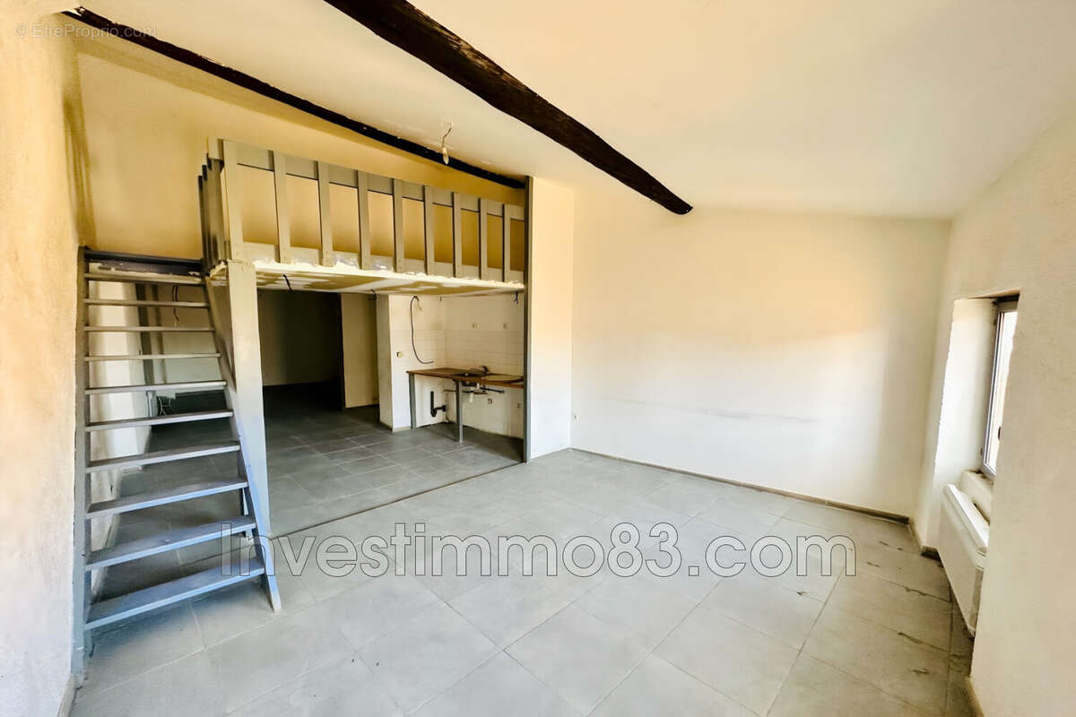 Appartement à PERTUIS