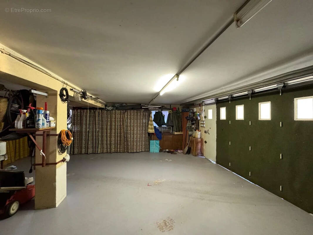 À vendre : Charmant pavillon avec jardin clos et grand garage. - photo 8