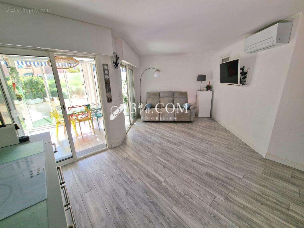 Appartement à SAINT-RAPHAEL