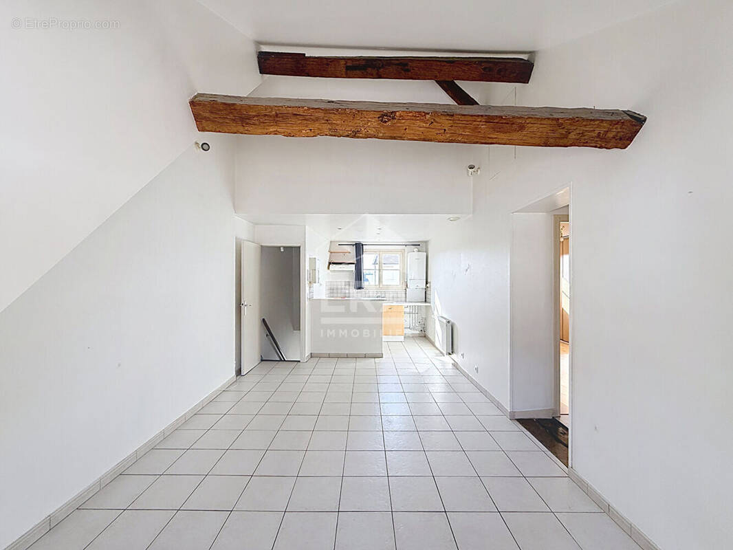 Appartement à ETRECHY
