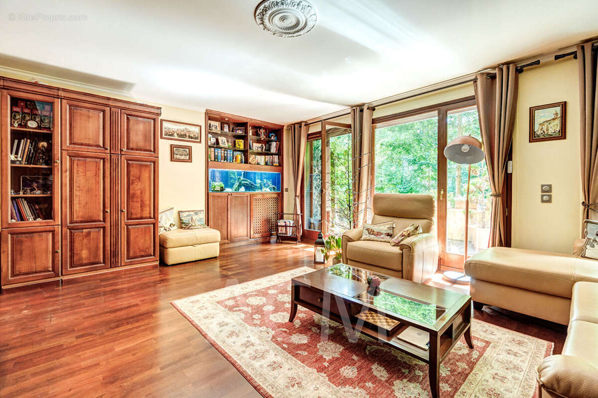 Appartement à MAISONS-LAFFITTE