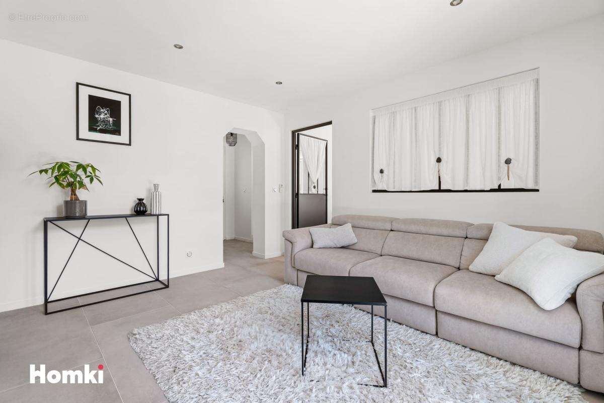 Appartement à LE CANNET