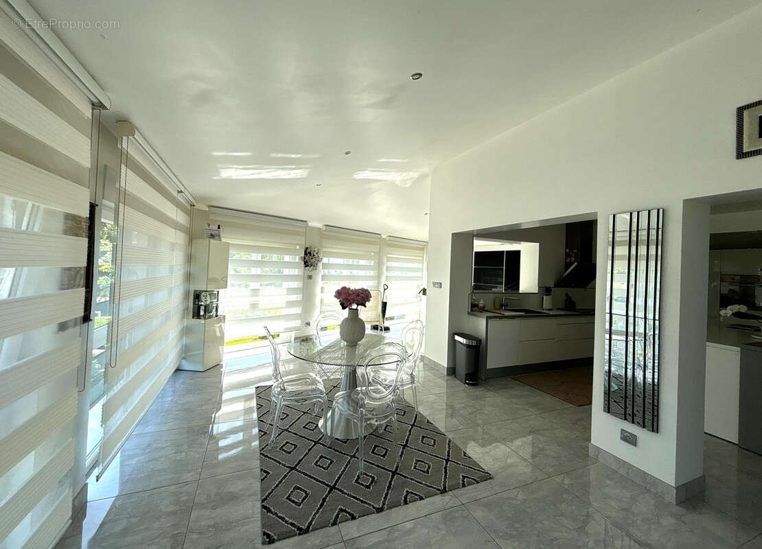 Maison d’exception à voujeaucourt   374 m2   piscine intérieure (vm3365) - photo 7