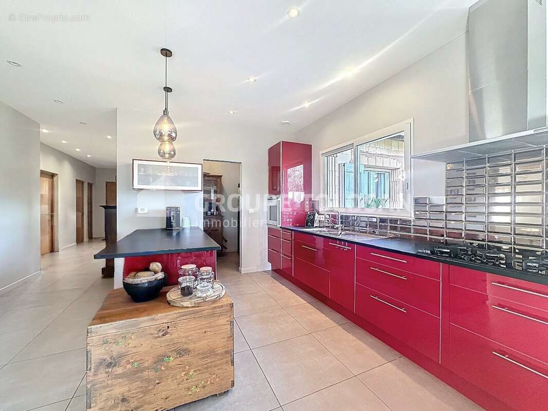 Maison à SAINT-SULPICE