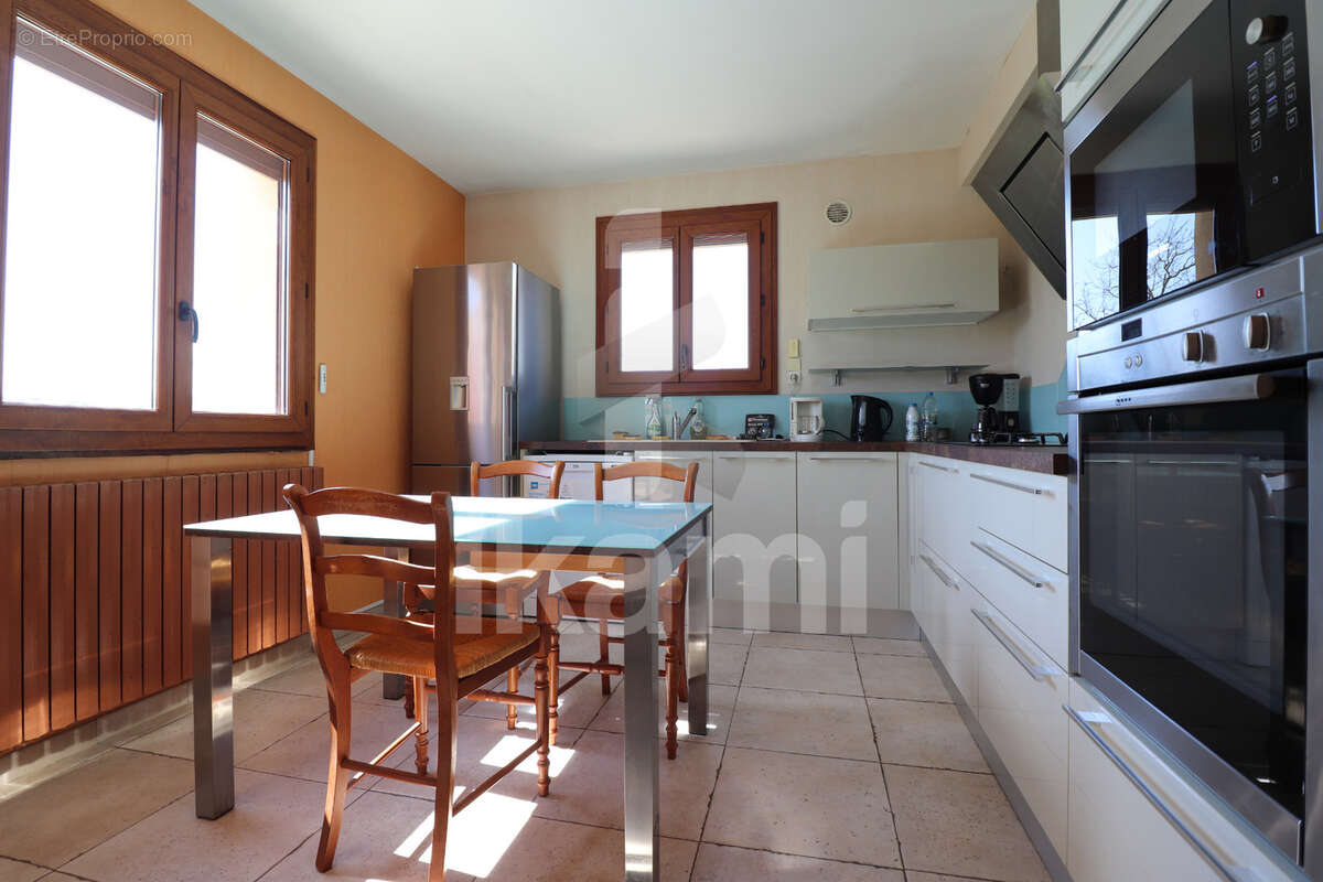 Villa 6 chambres avec fort potentiel à Saint-Rambert-d’Albon, en campagne sur 687 m2 de terrain ! - photo 3