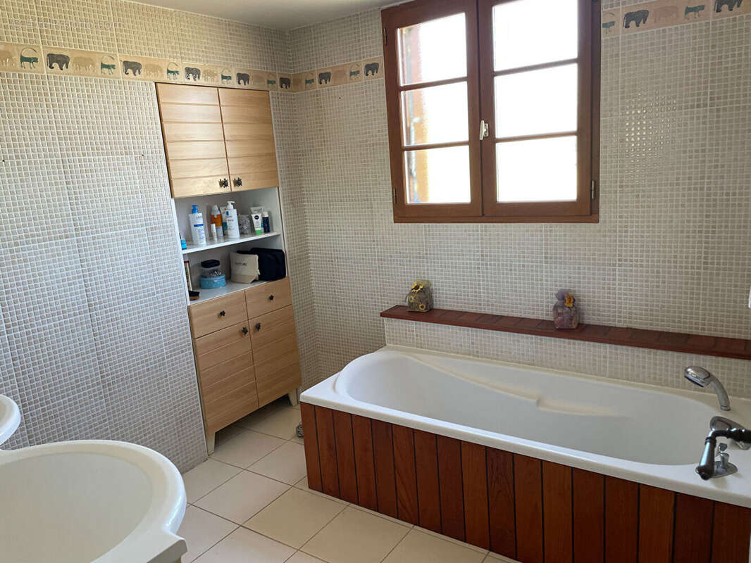 Maison à COUSSAY-LES-BOIS