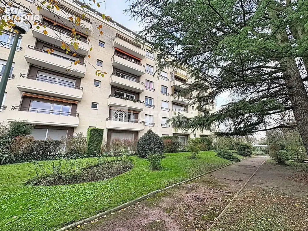 Photo Appartement à Deuil-La-Barre au prix de 195 000€
