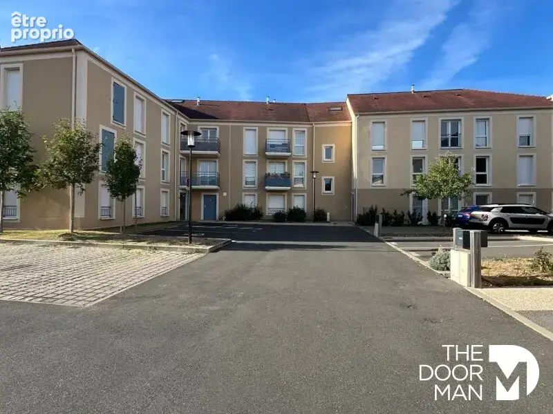 Appartement à LIMOURS