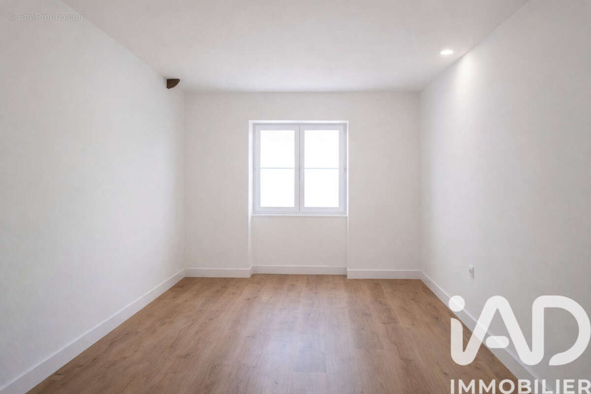 Photo 4 - Maison à VALREAS