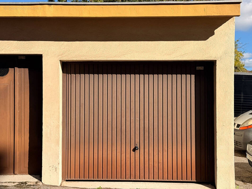 Parking à AIX-EN-PROVENCE