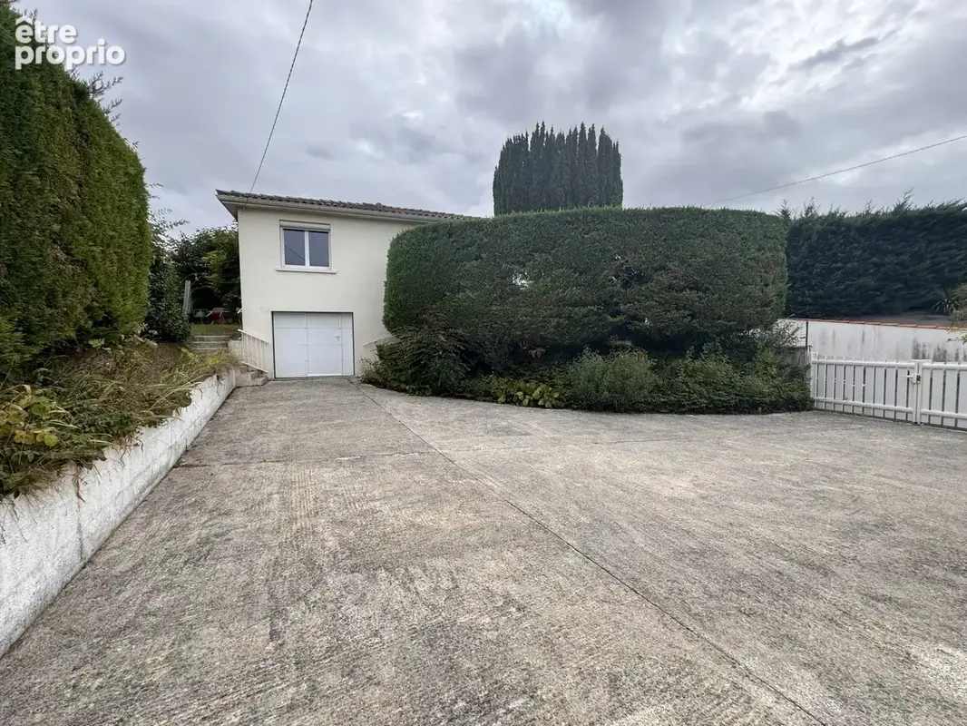 Maison 5 pièces 100 m² à vendre à Saintes (17100) - photo 2