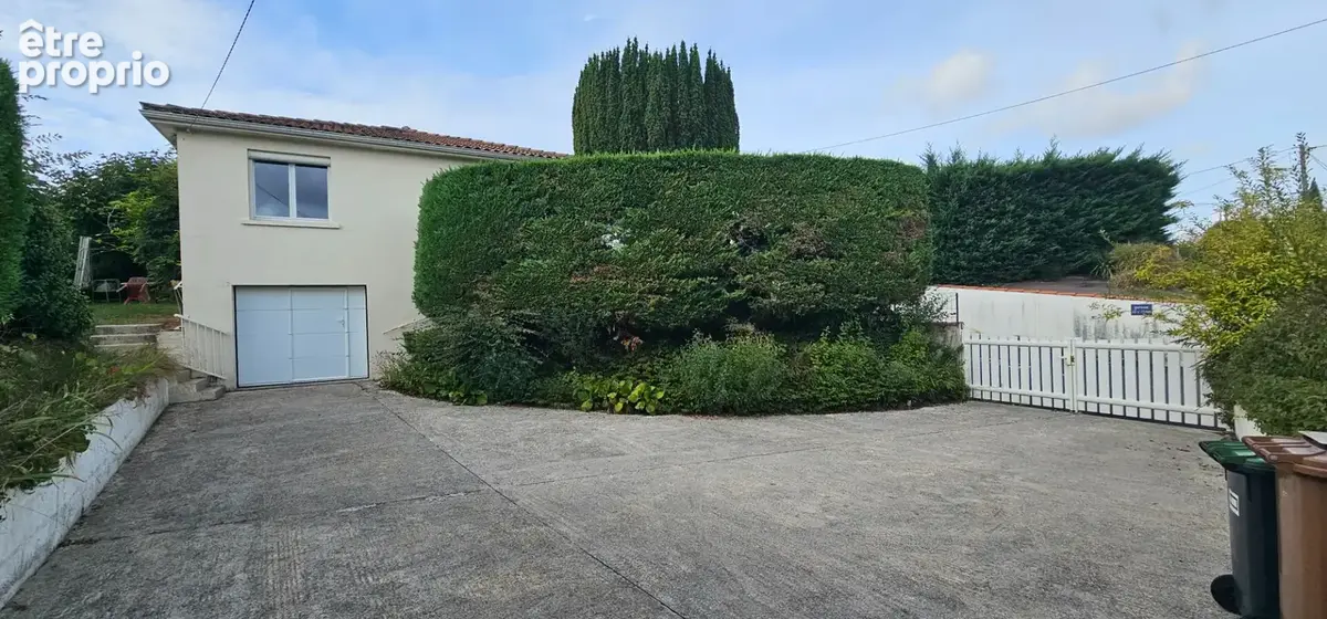 Maison de plain pied - SAINTES - photo 2