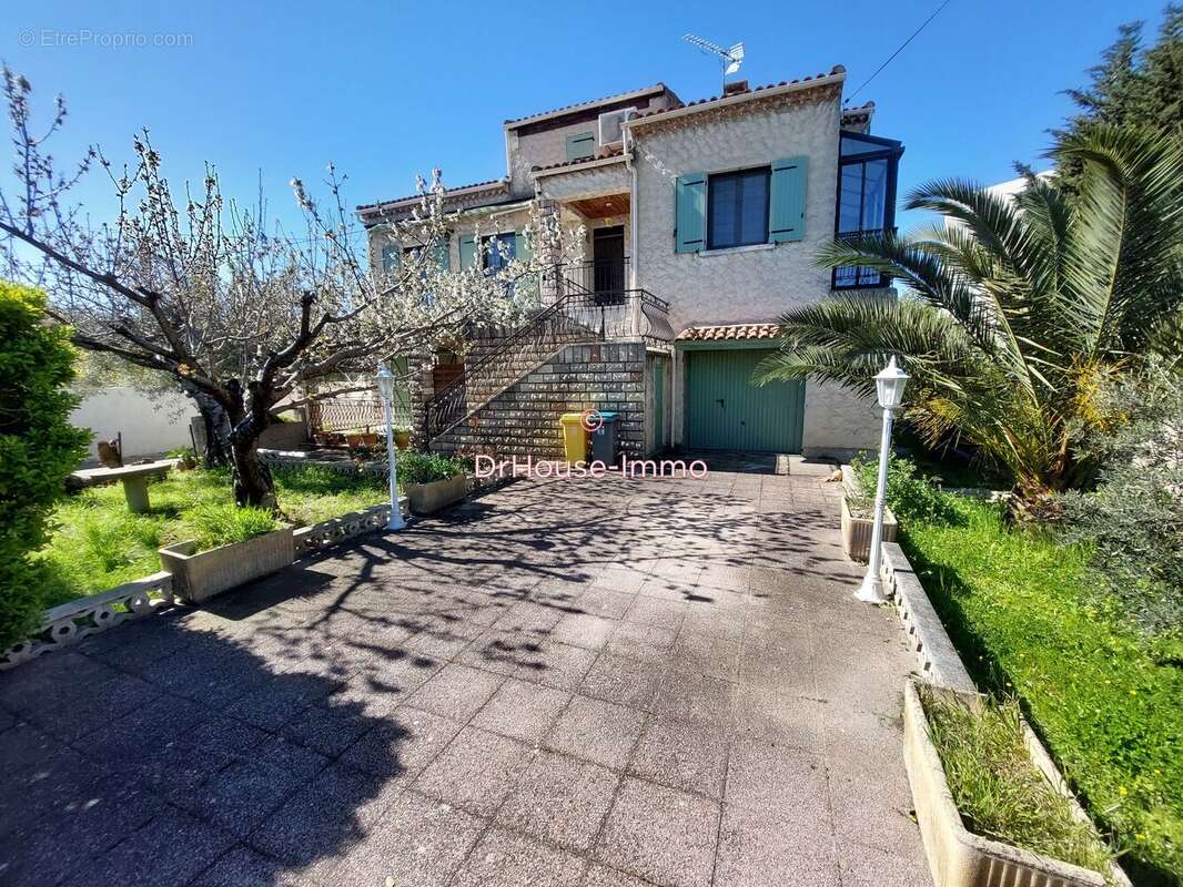 Maison 185 m² à Marignane  - photo 9