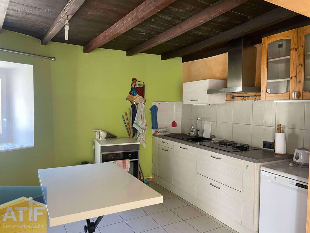 Maison à SAINT-JULIEN-LA-VETRE