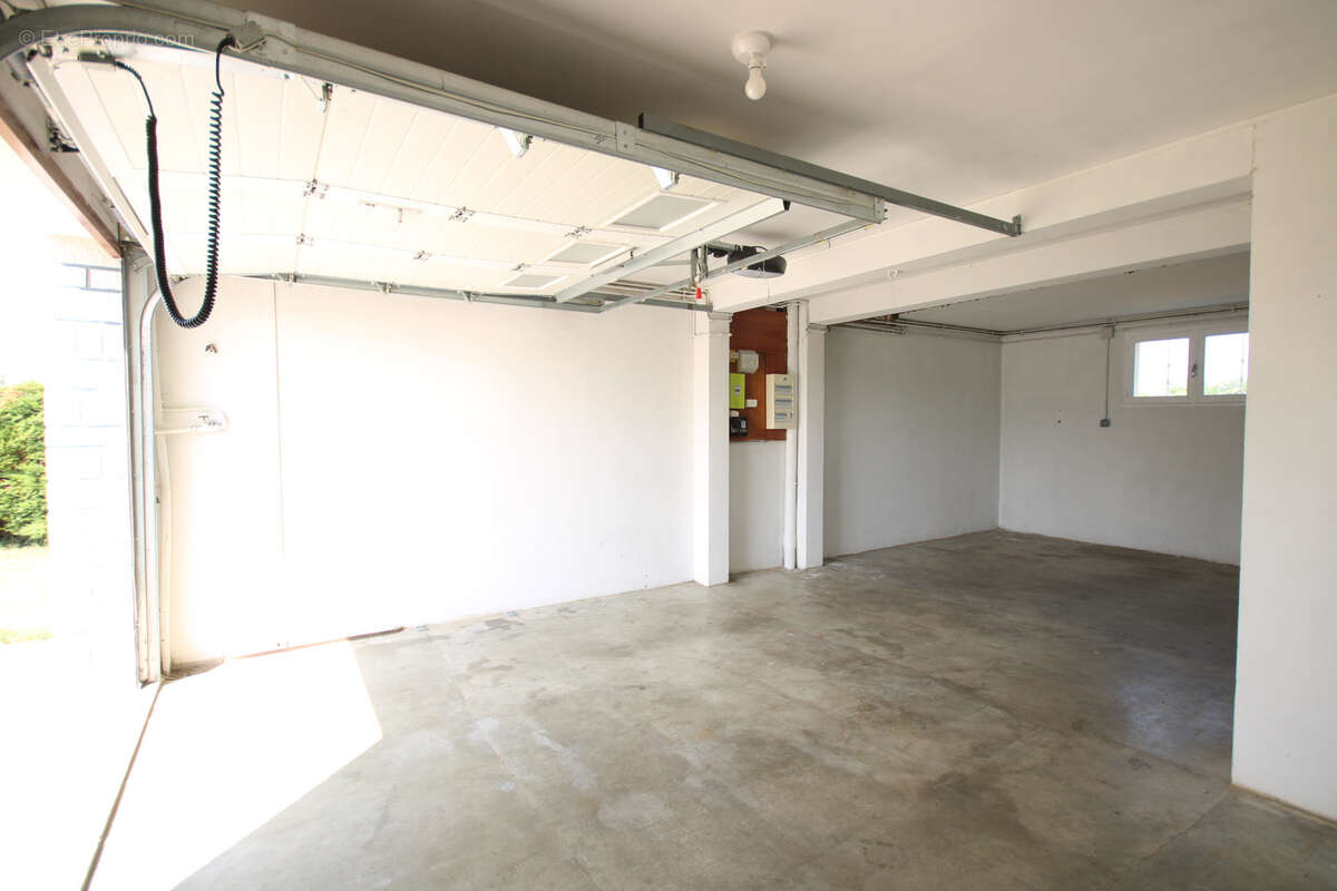 Maison 103 m² à Villeneuve-Du-Pareage  - photo 11