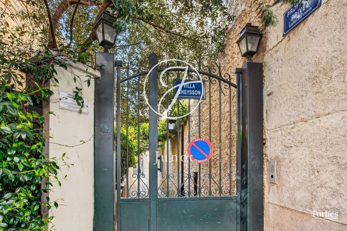 Maison à PARIS-16E