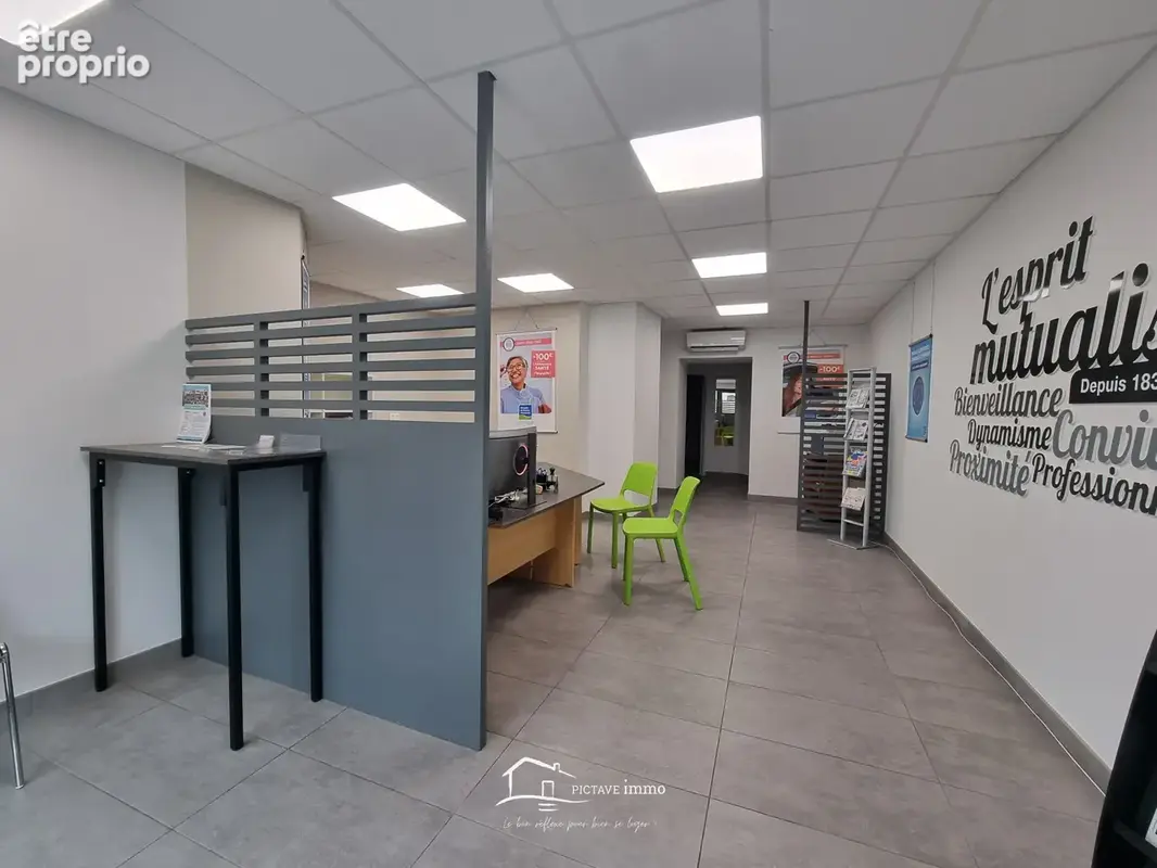 Local commercial thenezay - photo 3