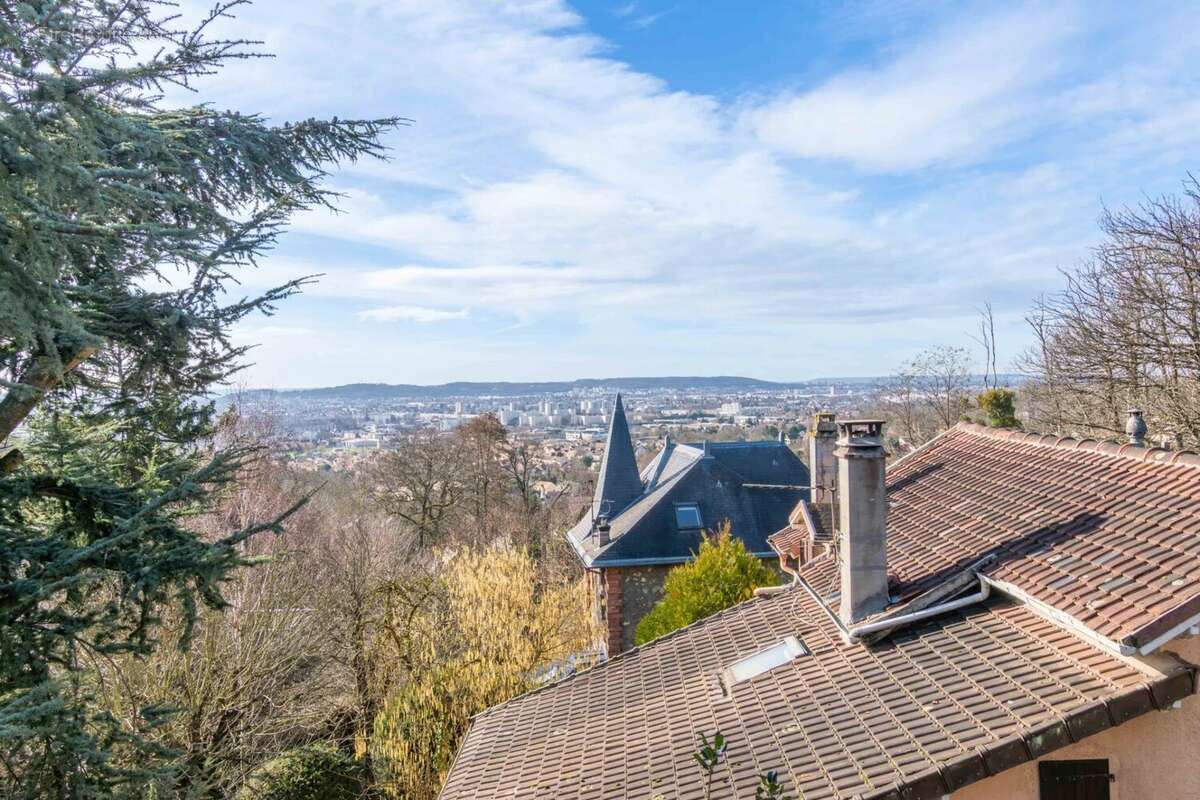 Maison à MONTMORENCY