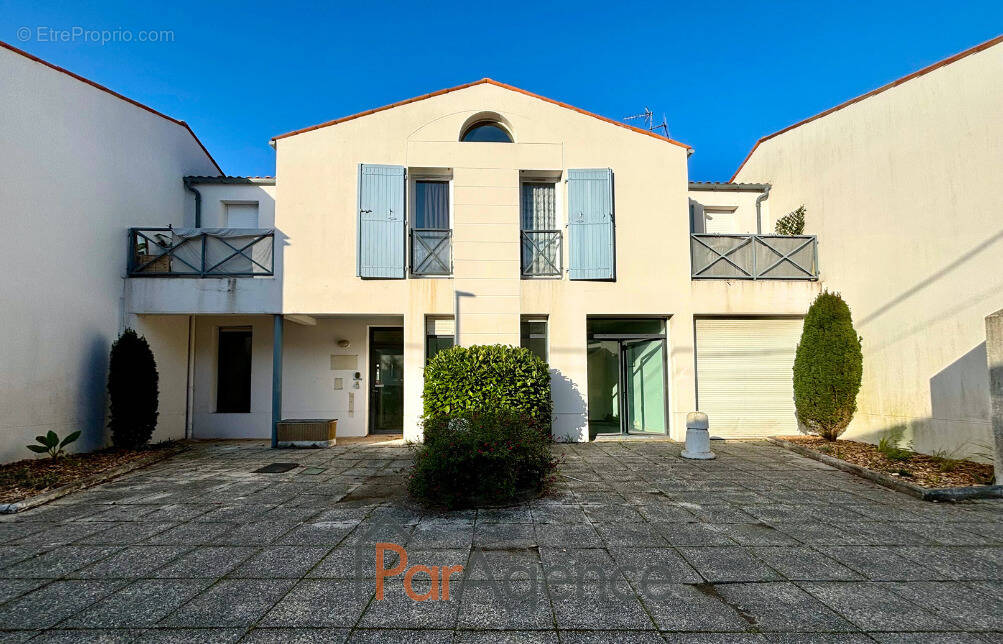 Autre à SAINT-GEORGES-DE-DIDONNE