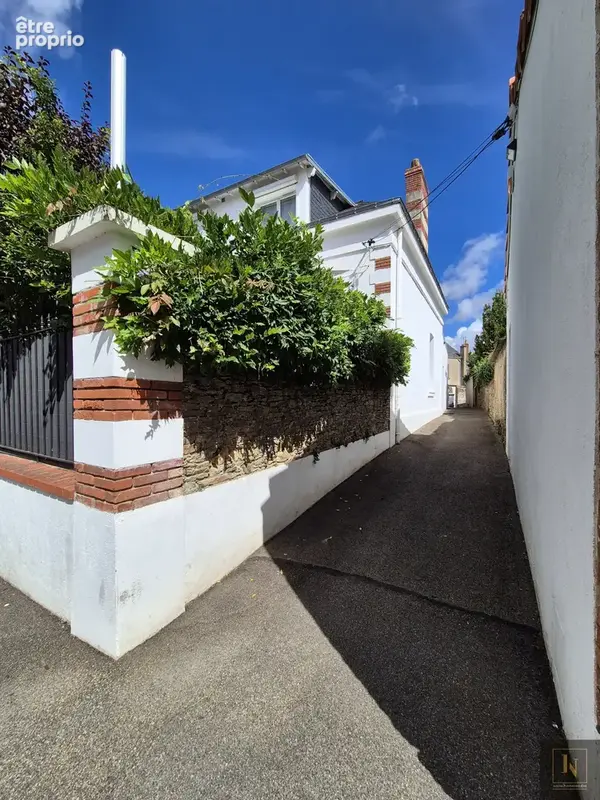 Bien d'exception Maison de VILLE 5 Chambres Garage Saint-Pere-en-Retz (44320)- Pays de RETZ - photo 3