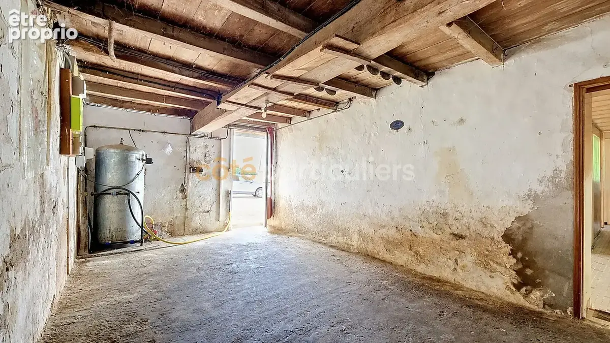 Saint vincent sur jard -- ensemble immobilier -- maison 4 pieces -- grange -- terrains -- 5 hangars - photo 10