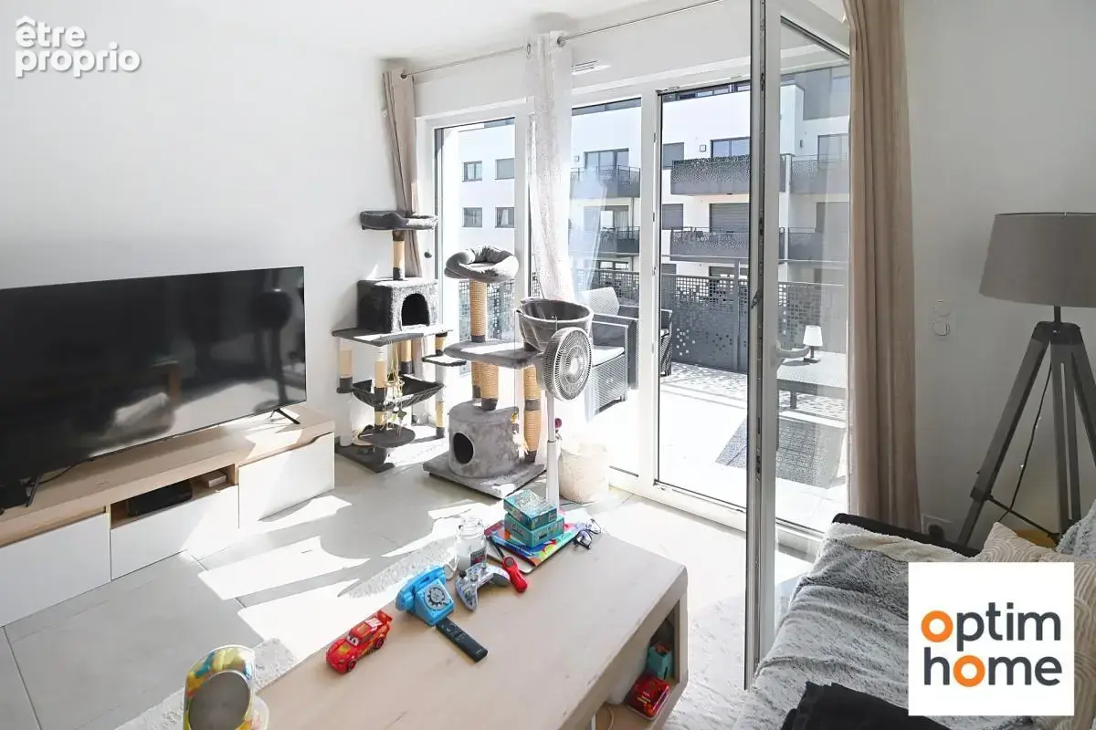 Appartement plain pied 50m2 environ - terrasse - place de parking privative - vendu meuble - photo 4