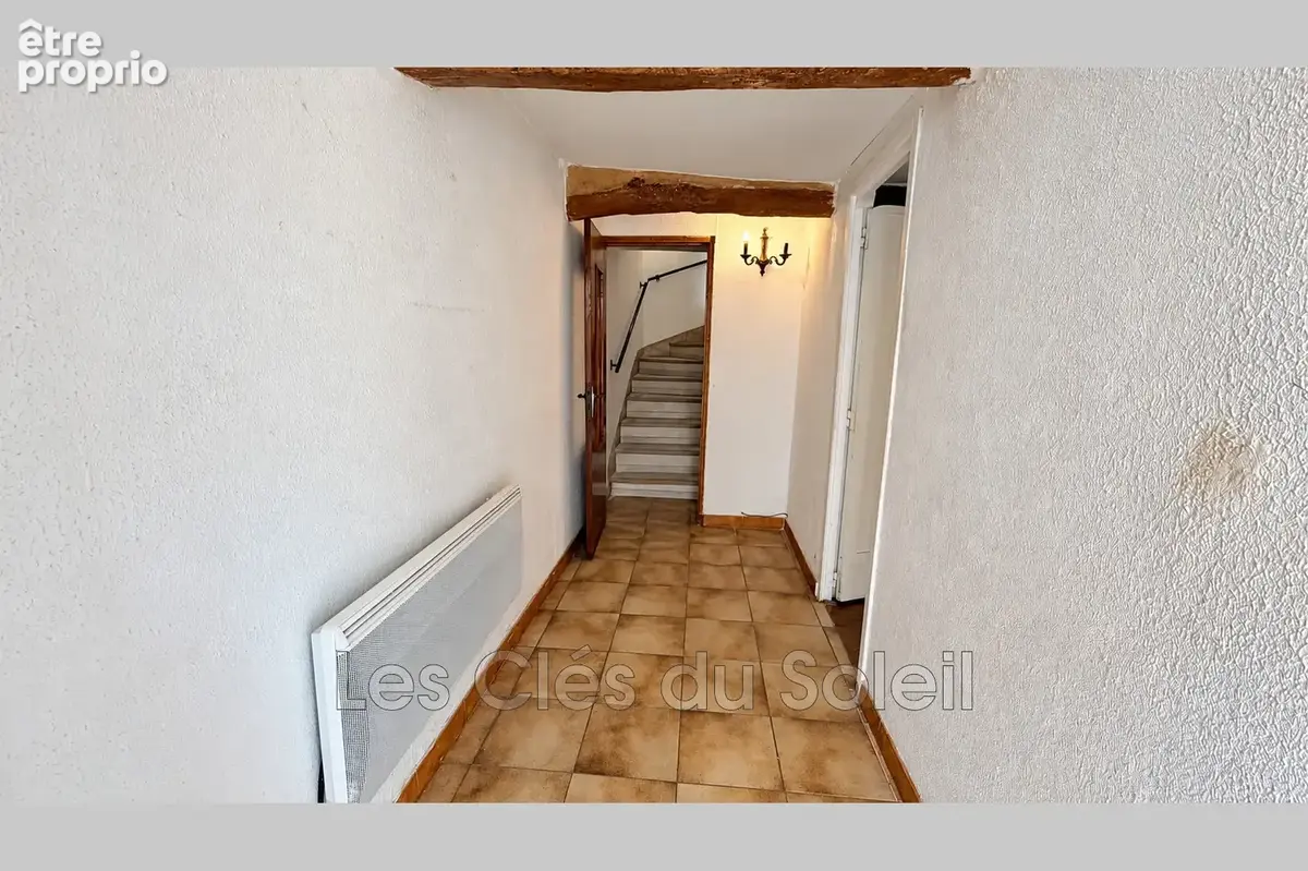 Maison 3 pièces 97 m² à vendre à Vins-Sur-Caramy (83170) - photo 2