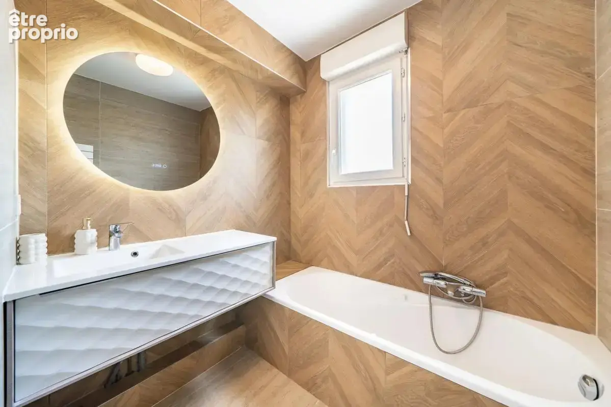 83600 frejus - centre-ville - 3 pièces - 2 chambres - 65.0 m² - bel appartement avec terrasse de 56 m² - photo 10