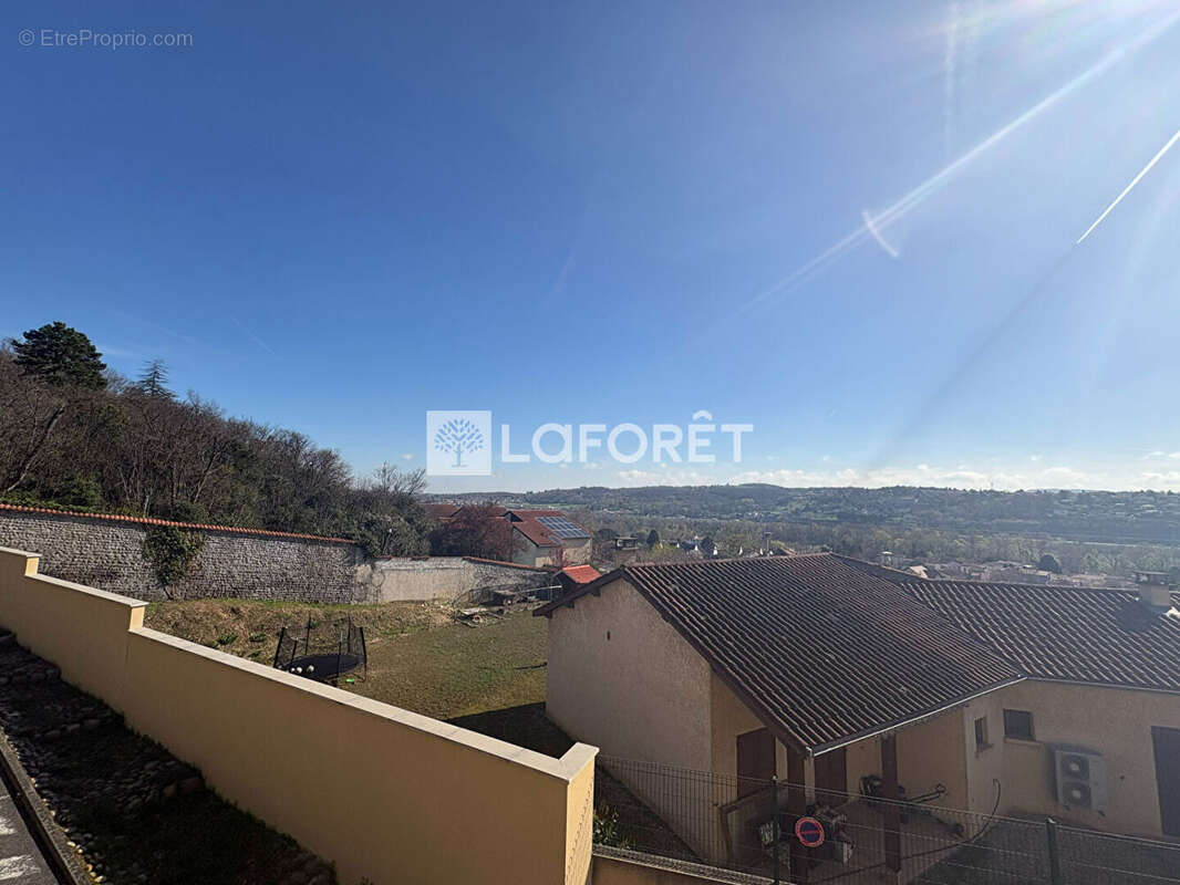 Appartement à GRIGNY