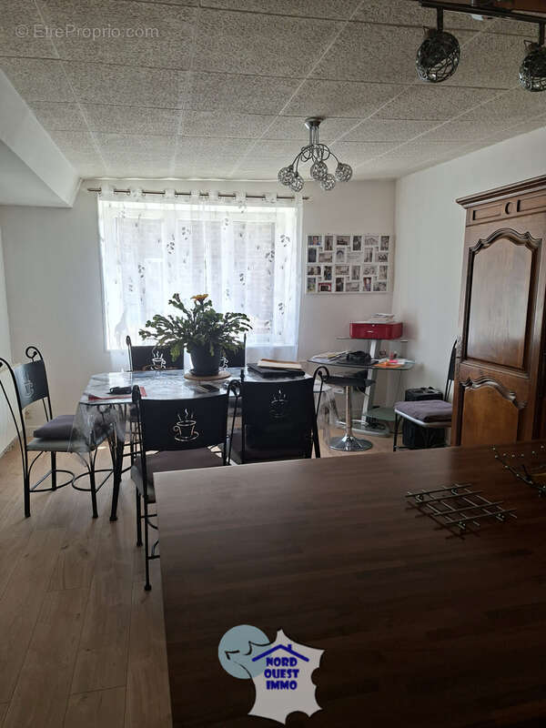 Maison 80 m² à Saint-Fraimbault  - photo 5