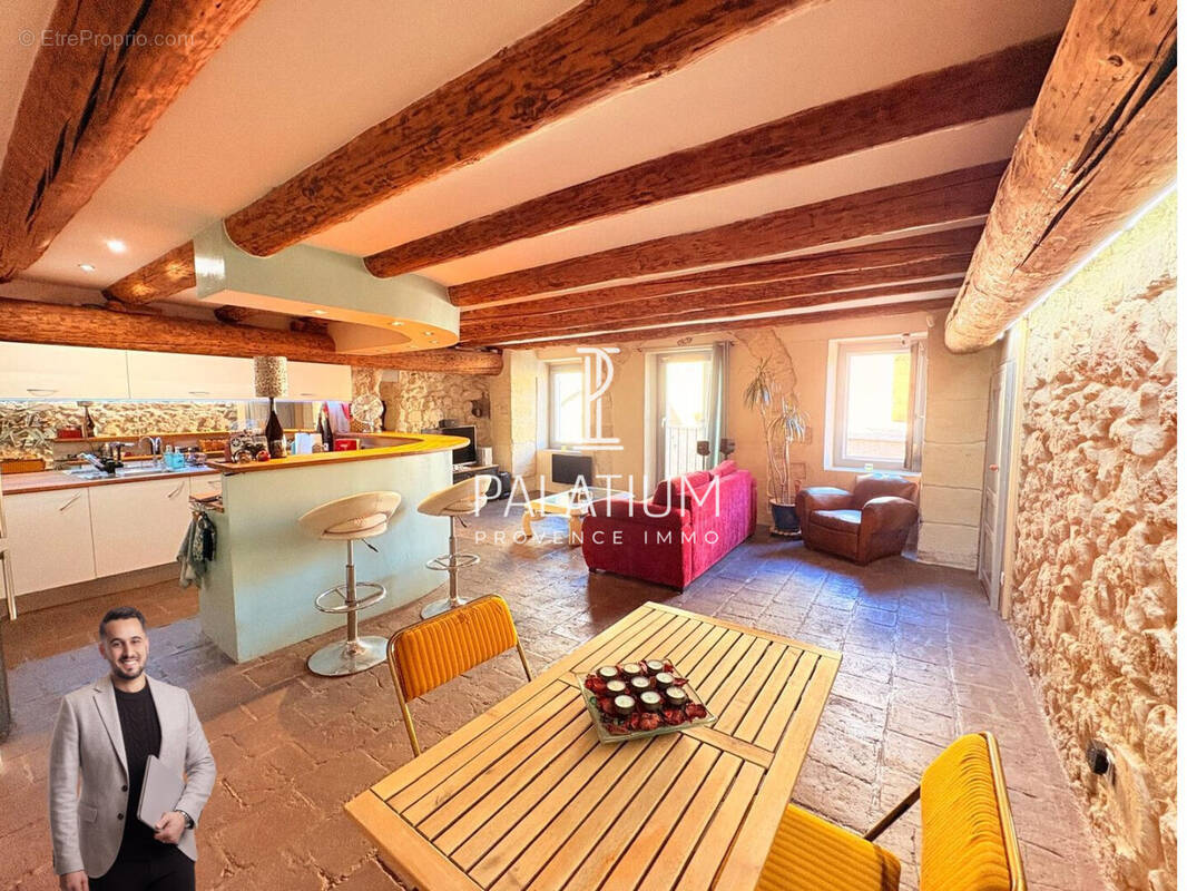 Appartement à MARSEILLE-7E