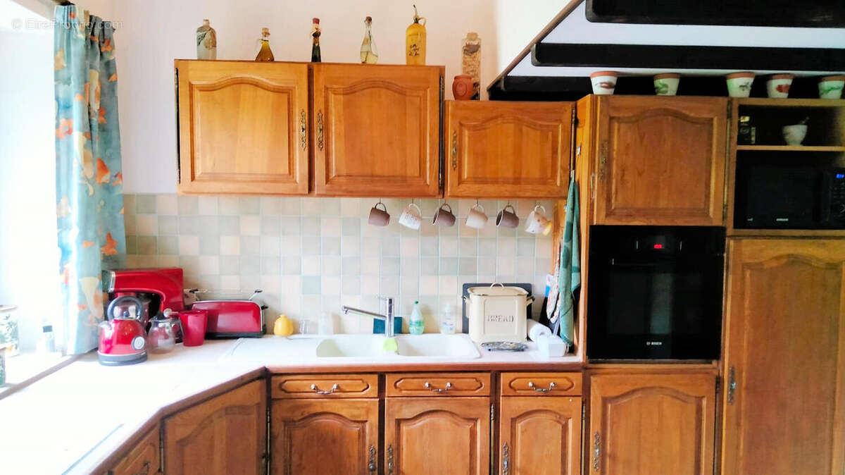 CUISINE - Maison à SAINT-CIERS-SUR-BONNIEURE