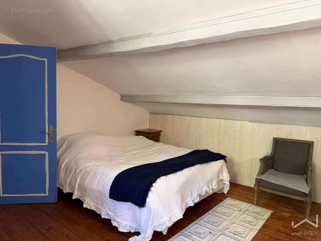 Isabelle di natalevous propose en exclusivité   maison de village  en pierre avec jardin  piscine et dépendanc - photo 18