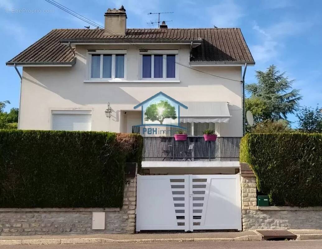 Maison à LIMAY