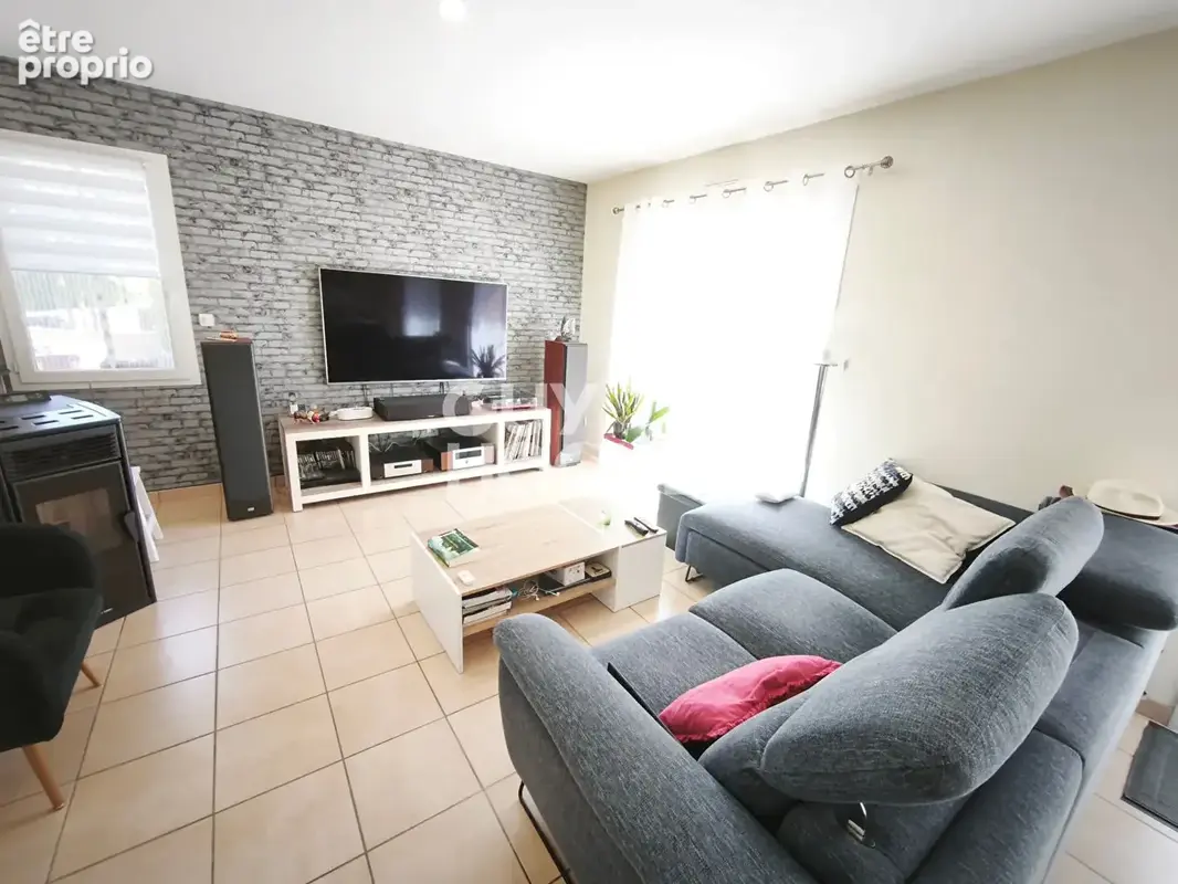 Maison de 130 m2, 4 chambres et piscine - photo 2