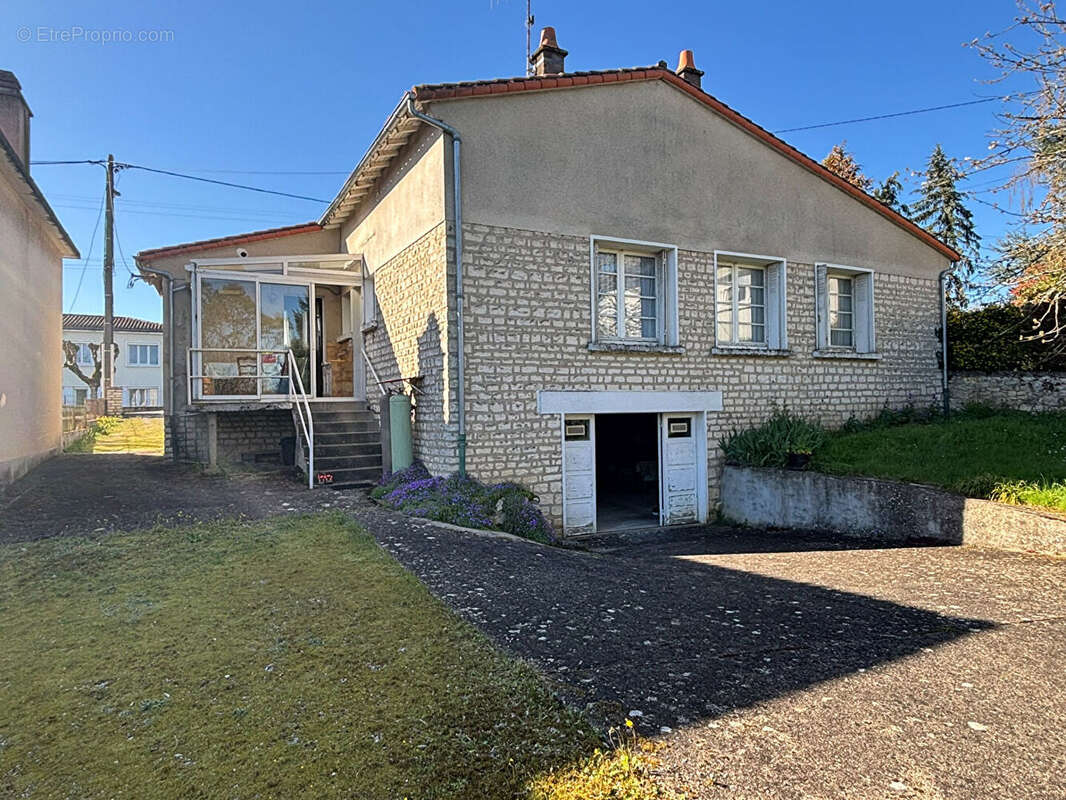Maison à CIVRAY