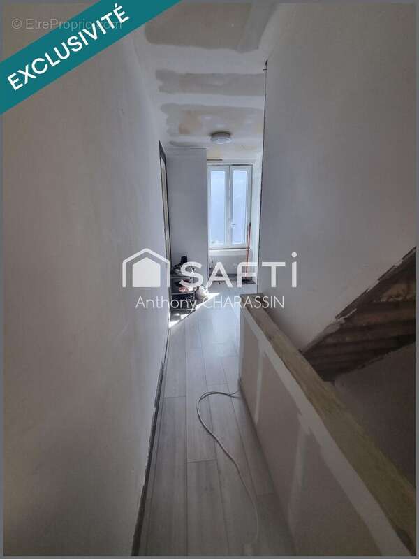 Photo 8 - Appartement à SAINT-ROMAIN-LE-PUY