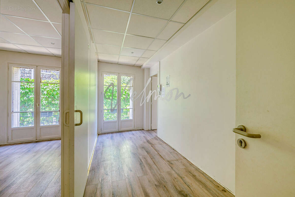 Commerce à SAINT-GERMAIN-EN-LAYE