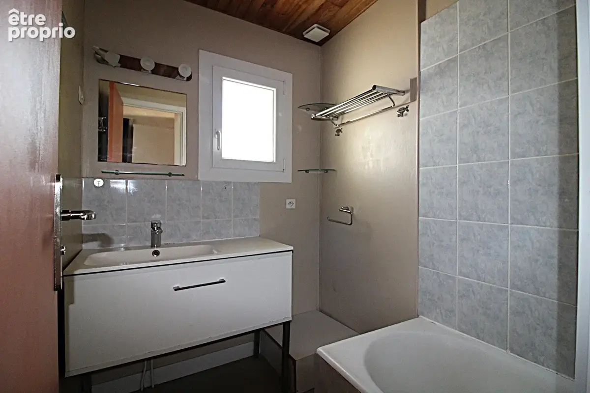 Maison 91 m² à Langueux  - photo 9