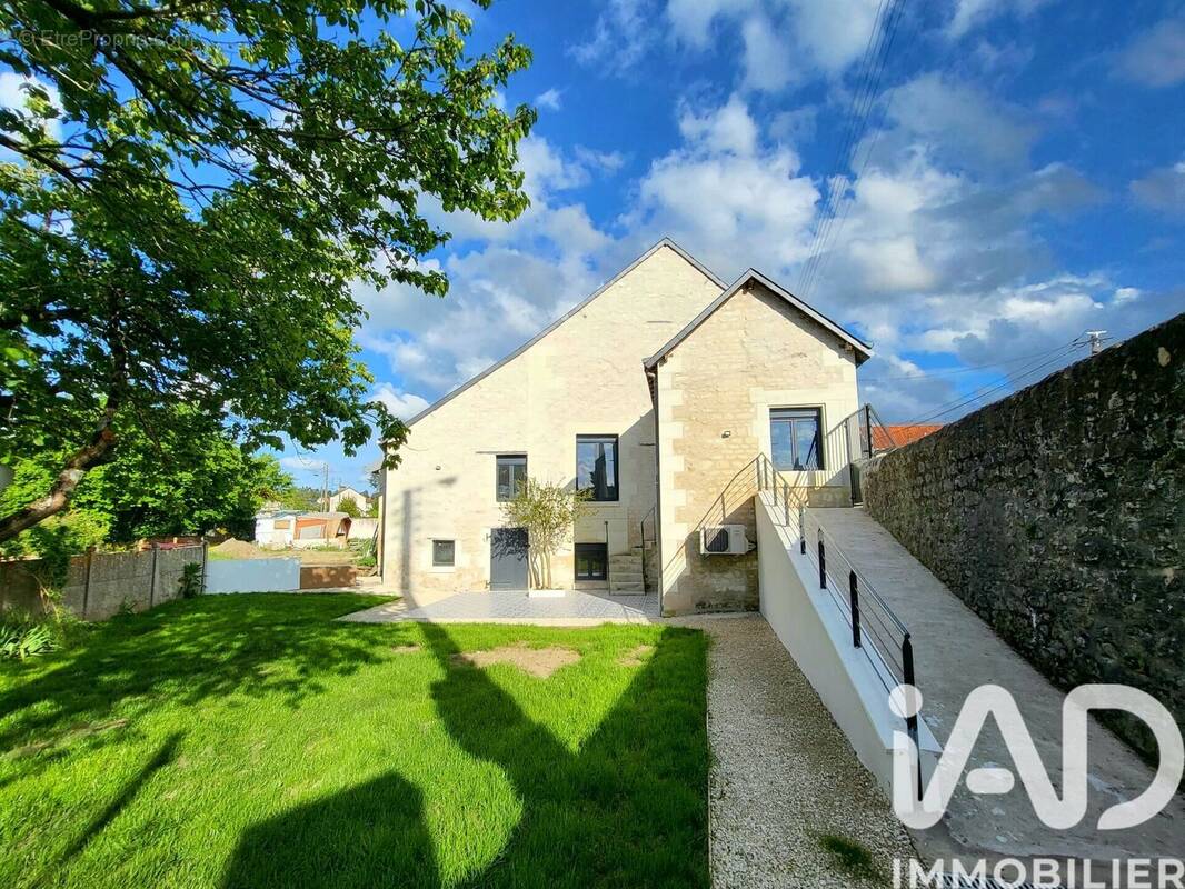 Photo 1 - Maison à CHATELLERAULT