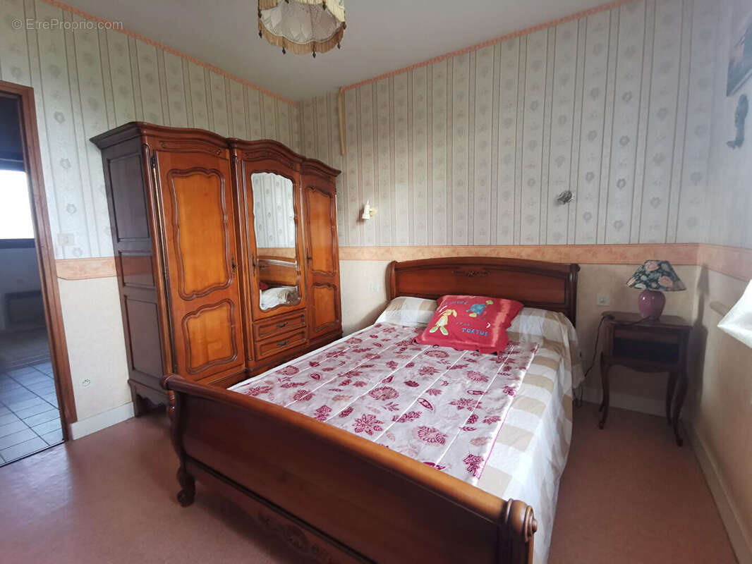 Maison à COGNAC-LA-FORET