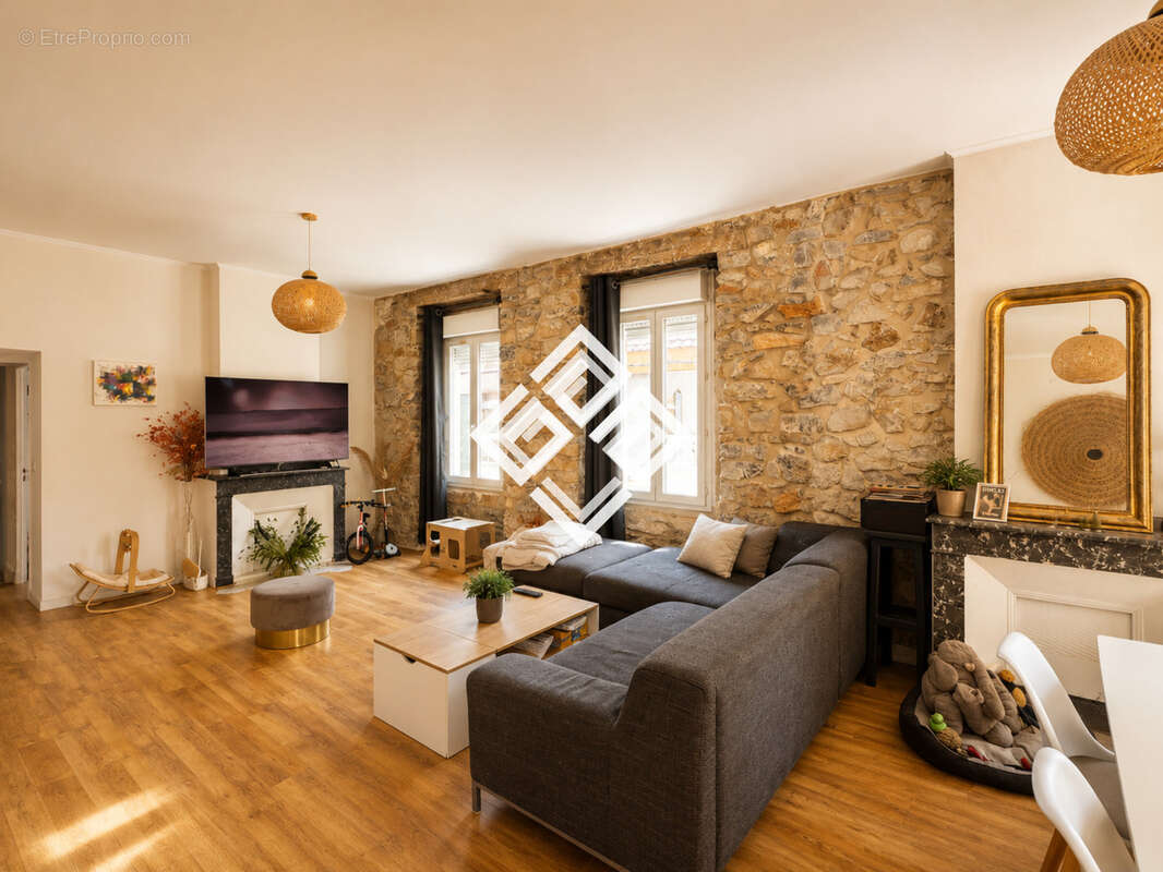 Appartement de caractère en centre-ville de Narbonne - photo 6
