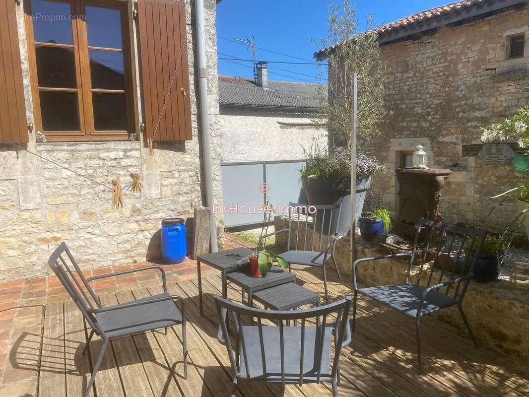 Maison à VENTOUSE