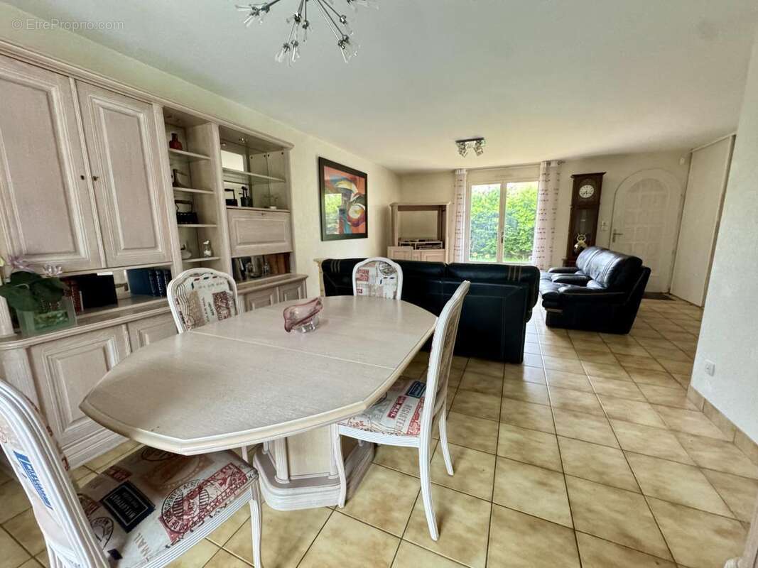 Maison 86 m² à Saint-Nazaire  - photo 4
