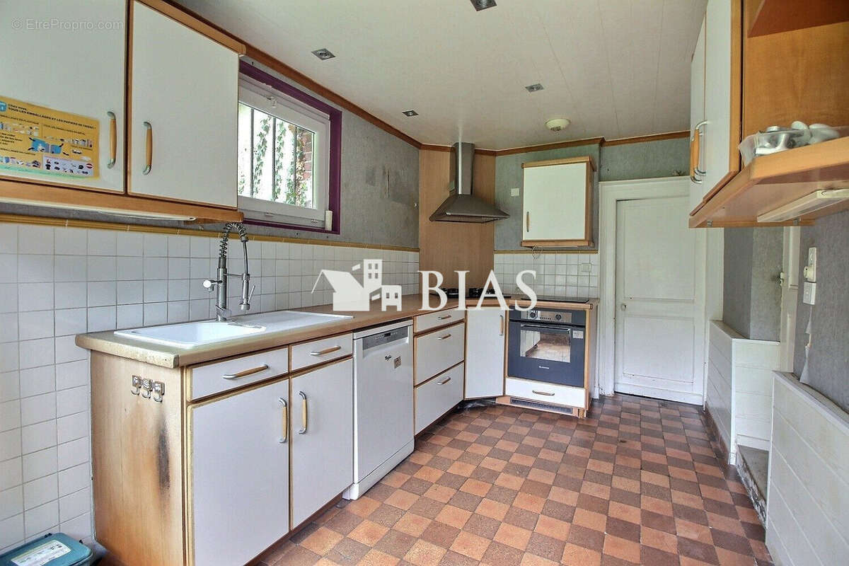 Maison à VILLERS-ECALLES