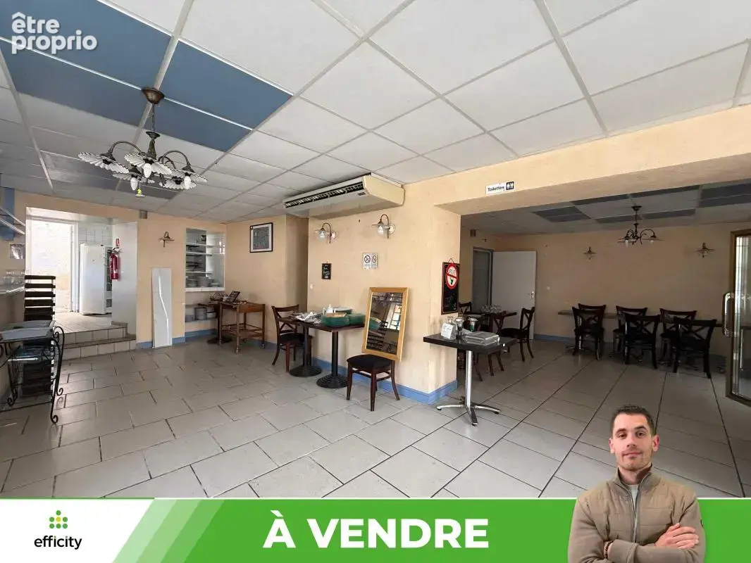 Appartement 12 pièces 183 m² à vendre à Usson-Du-Poitou (86350) - photo 3