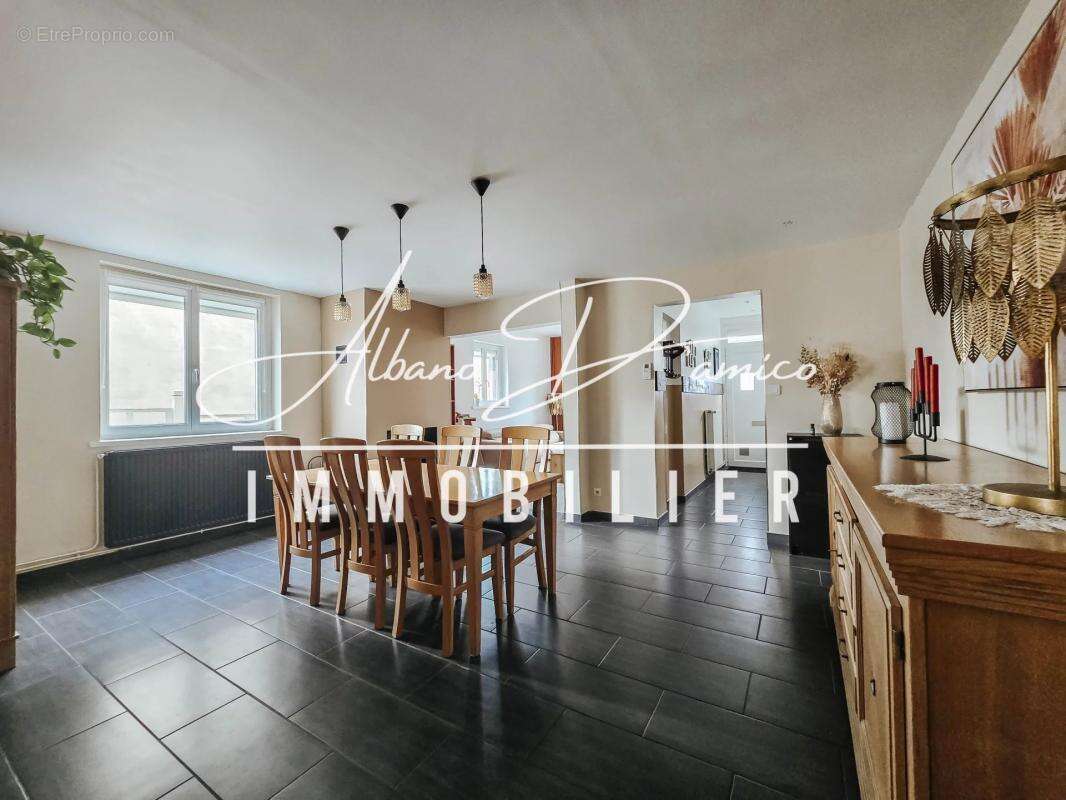 Maison à LIEU-SAINT-AMAND